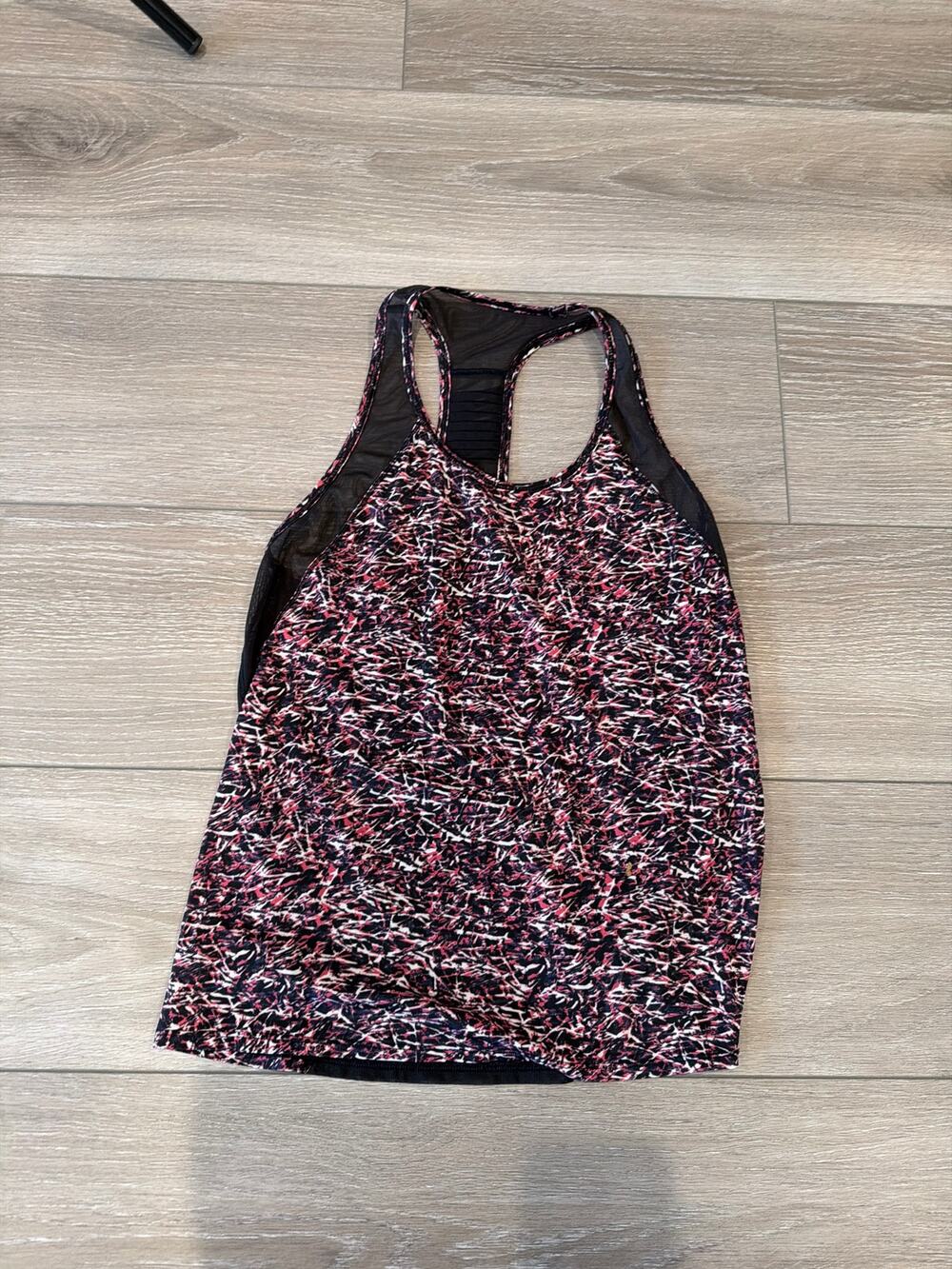 Women Lululemon Tank